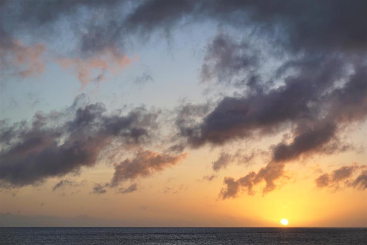 Okinawa Ocean Front Hotel Chatan Exterior photo