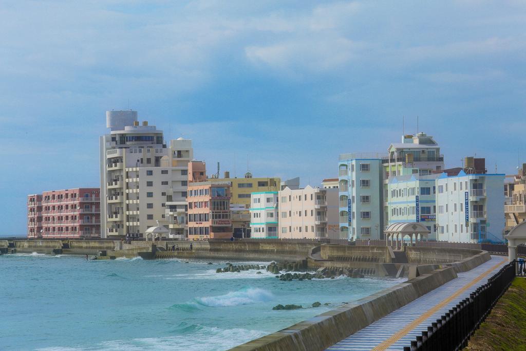 Okinawa Ocean Front Hotel Chatan Exterior photo